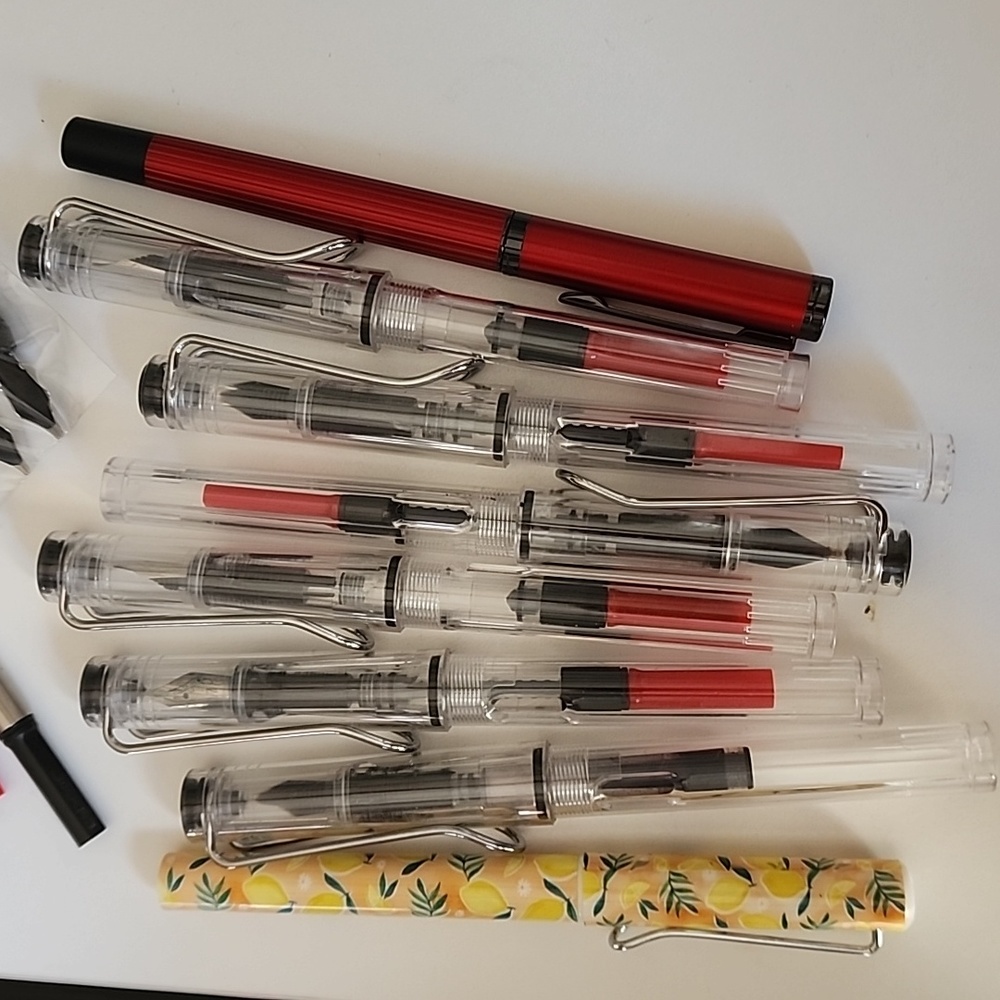 Fountain pens bundle